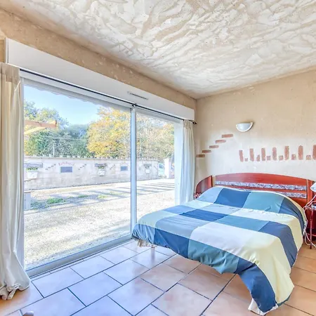 La Grange Holiday home Guizengeard